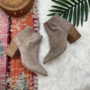 Steve Madden Gray / Taupe Leather Block Heeled Ankle Boots Booties Minimalist 9
